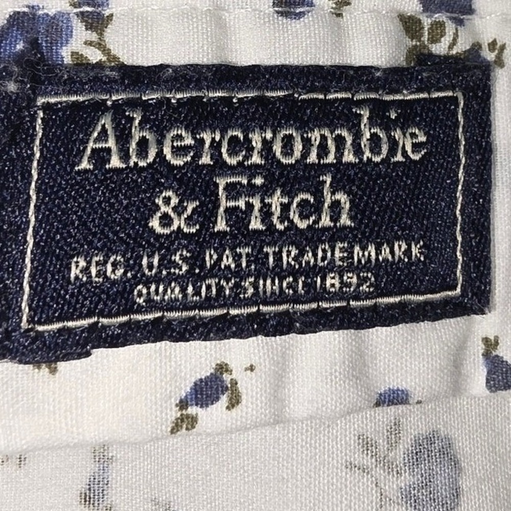 Abercrombie & Fitch Super Slim White Shirt with Navy Floral Button Up Small - Picture 4 of 10